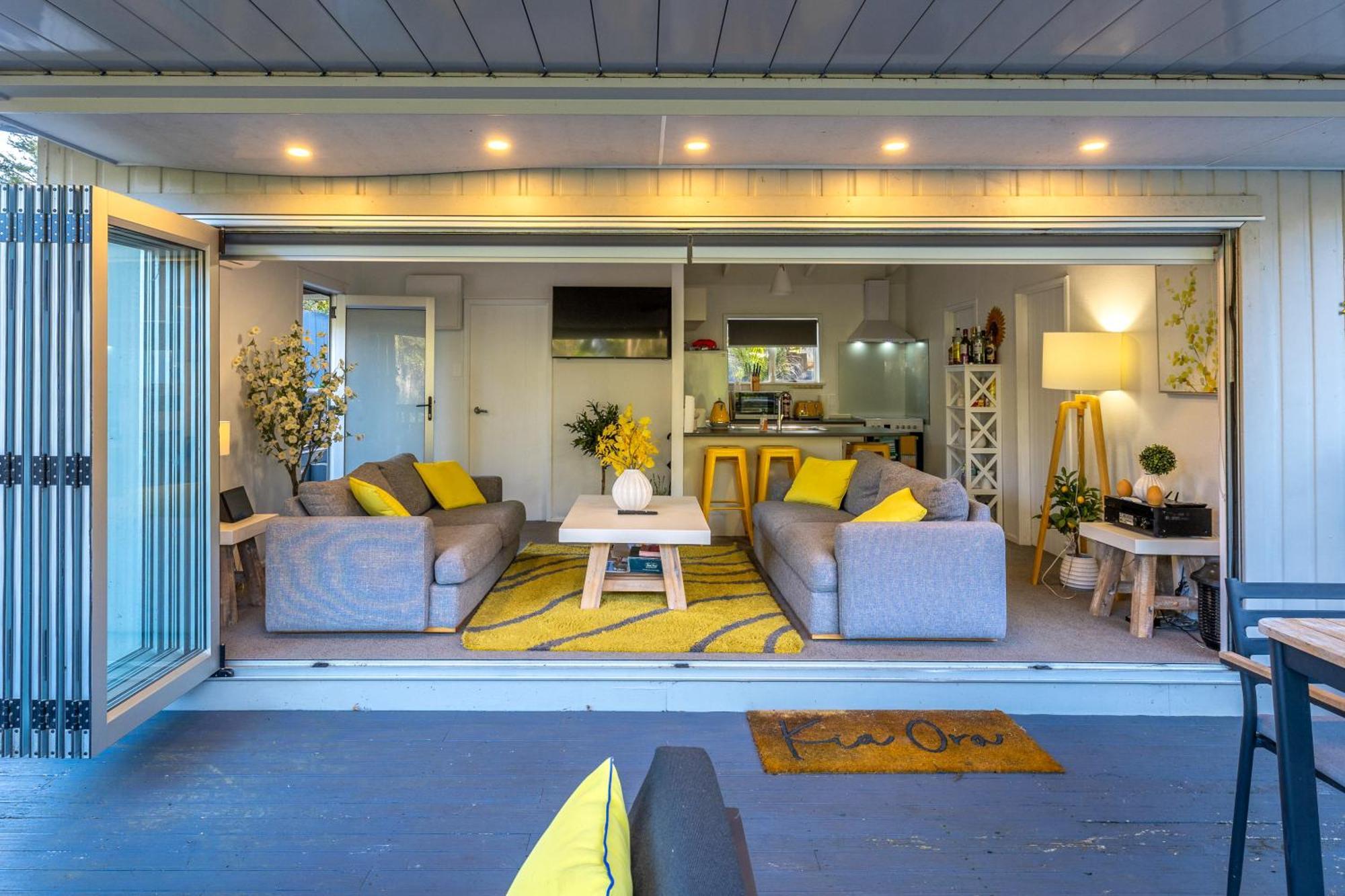 Island Sanctuary - Waiheke Holiday Home Ostend Exterior foto