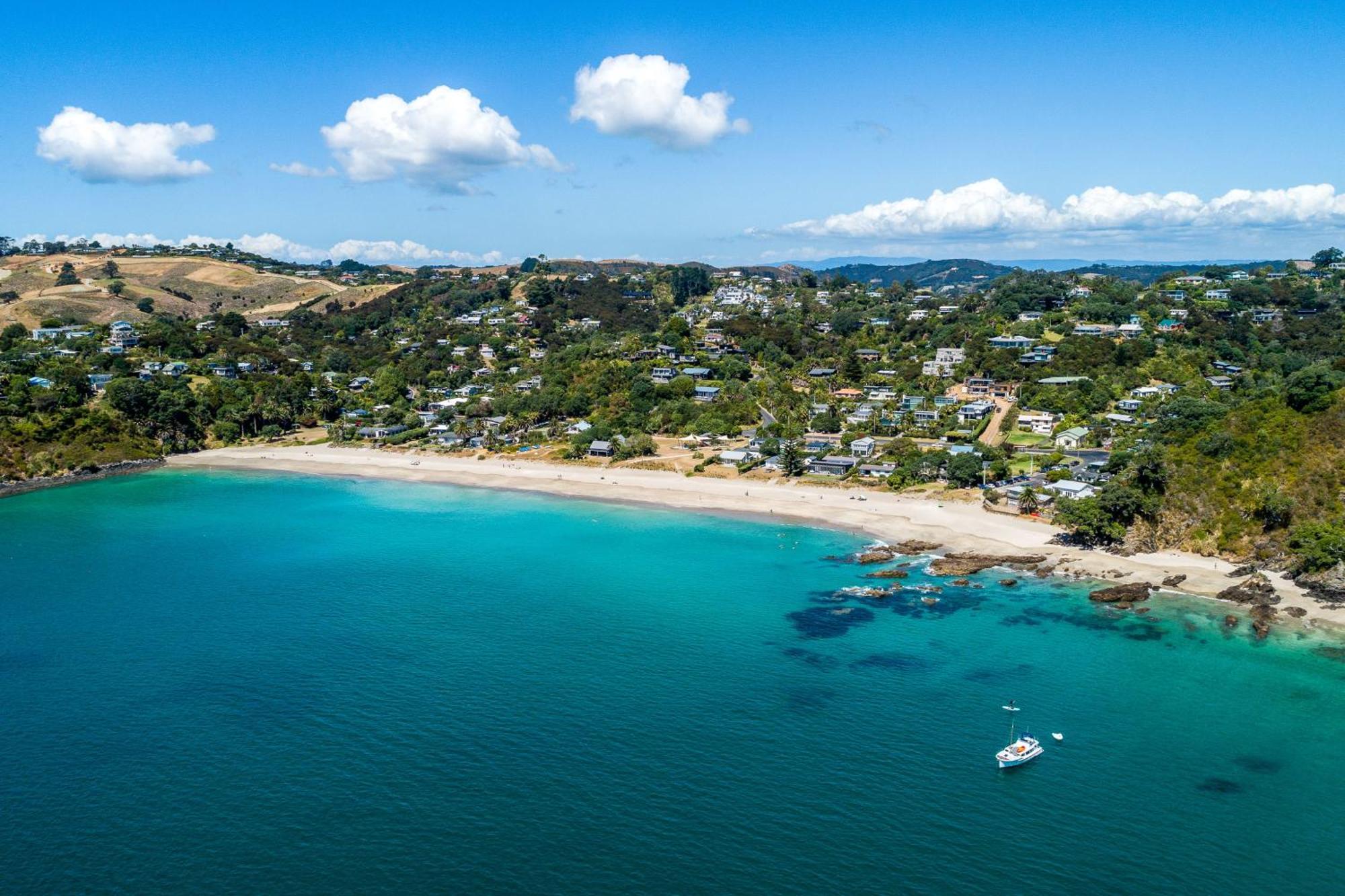 Island Sanctuary - Waiheke Holiday Home Ostend Exterior foto